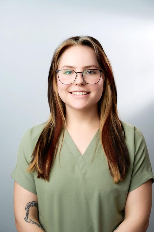 Mariah , Assistant